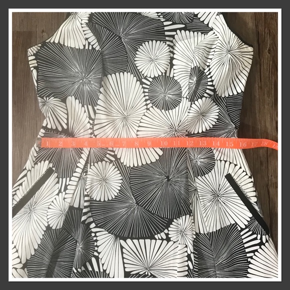 Ellen Tracy Dress - Picture 5 of 5